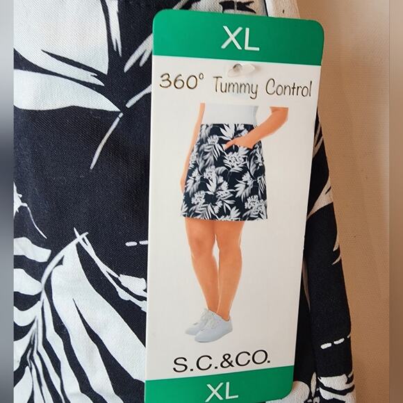 New S.C. & Co. Tropical Print Black & White Mini Skirt Lycra Lined Shorts XL - Picture 4 of 10